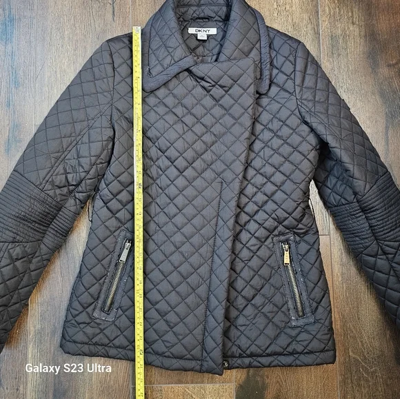 DKNY Women’s Asymmetrical Black Jacket. Size S - Picture 15 of 16